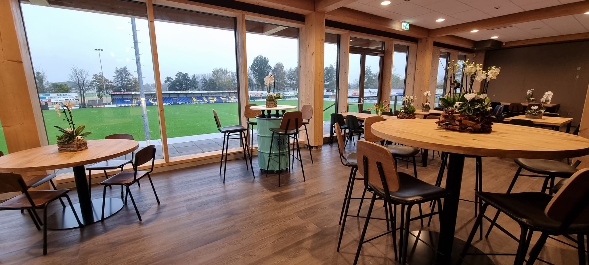 Business lunch in de Business Lounge: FC Lisse – Rijnsburgse Boys