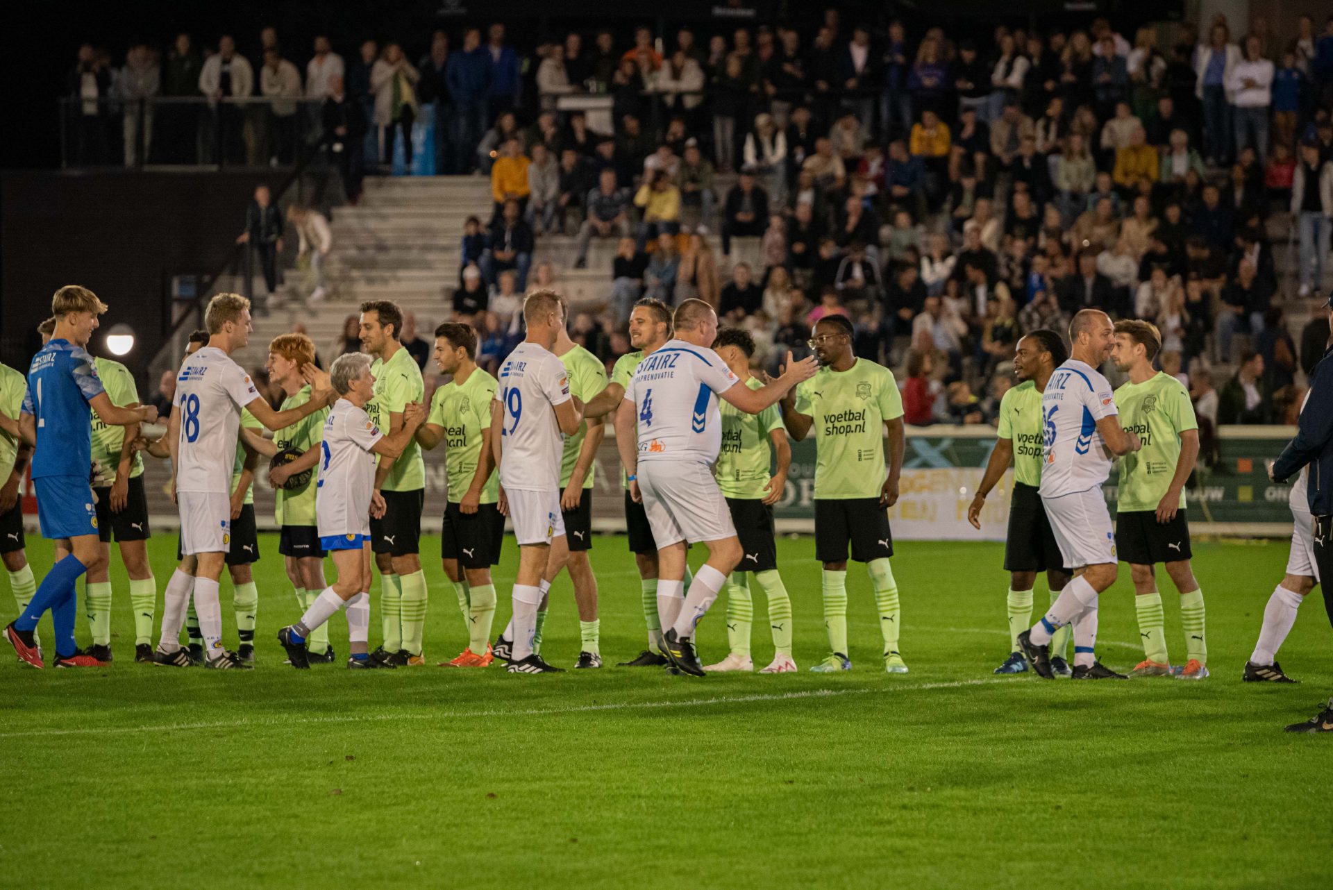 Creators FC vs. FC Lisse nu te bekijken.