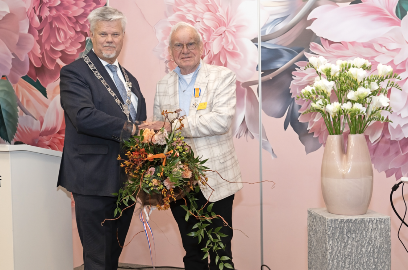 Vrijwilliger Gerard van Dijk koninklijk onderscheiden